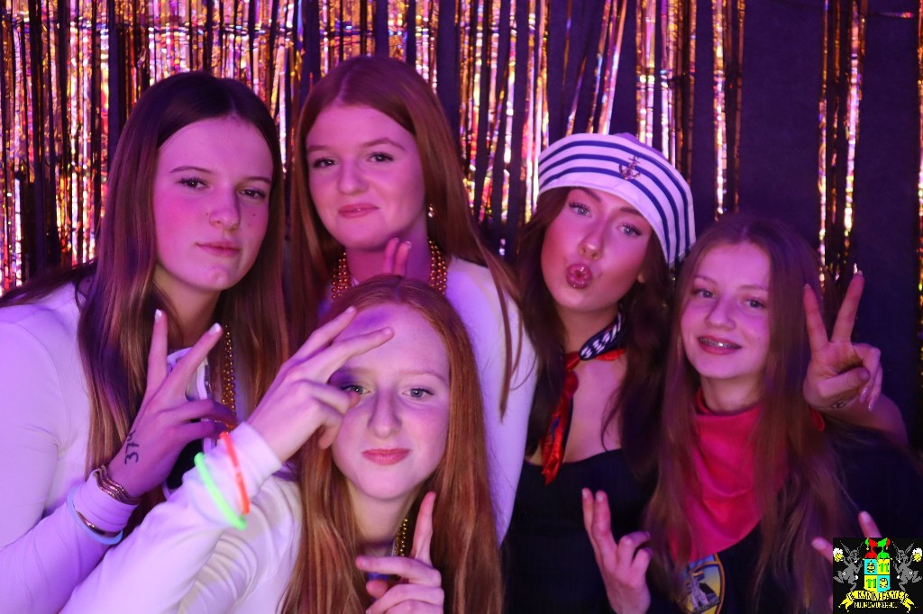 ../Images/Jeugd Opwarmbal Photobooth 127.jpg